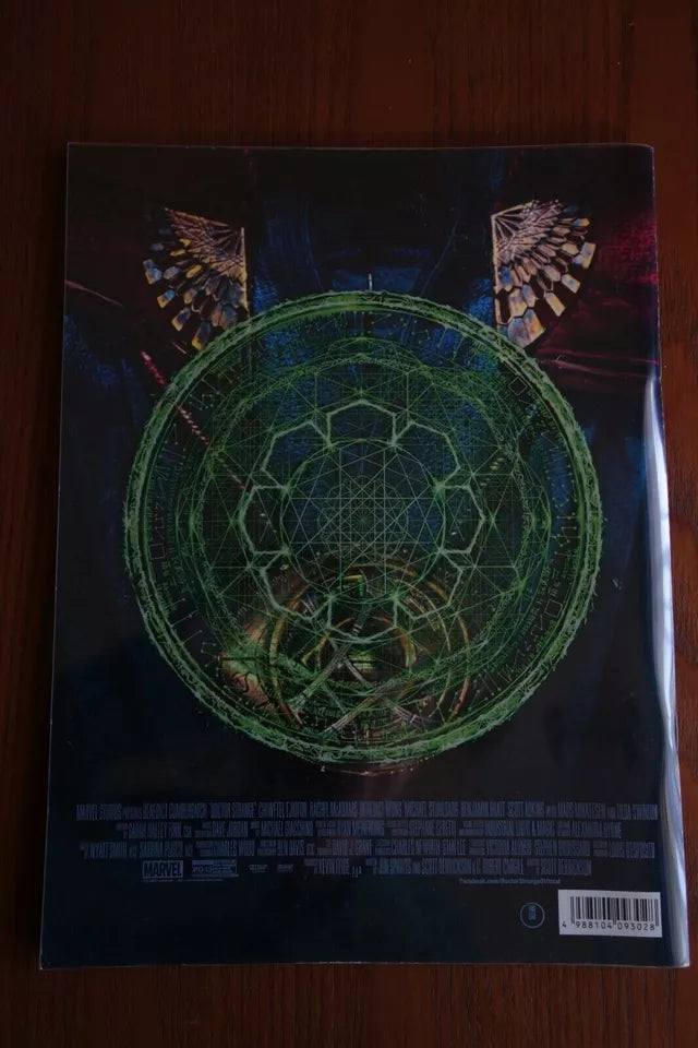Doctor Strange Japanese Movie Program Pamphlet 2016 Marvel