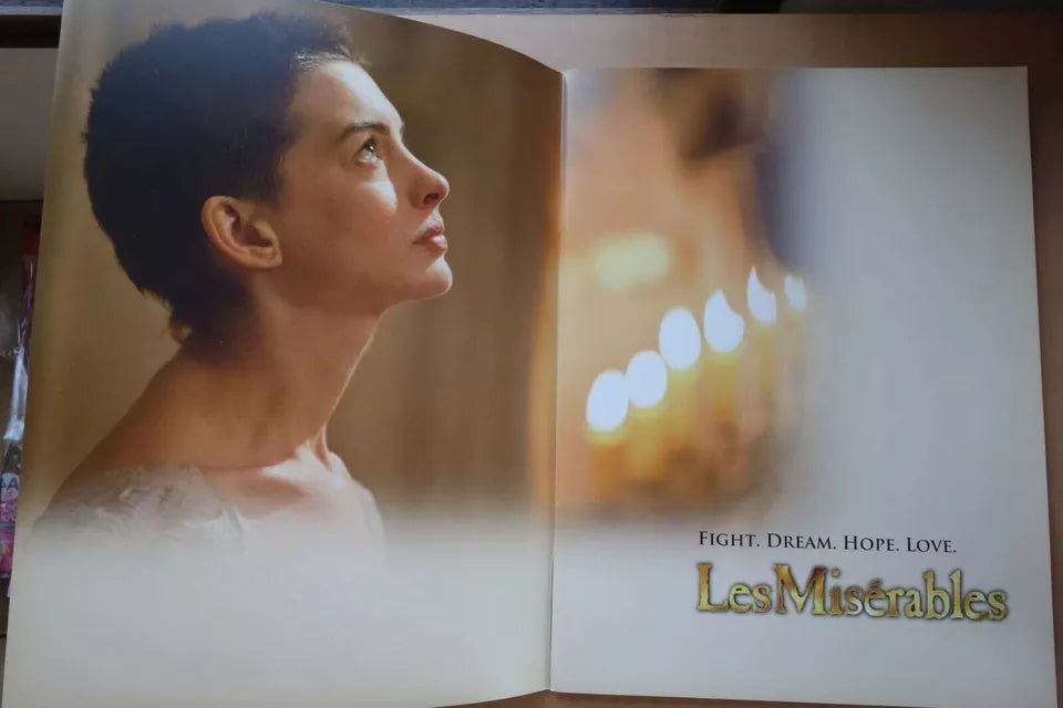 Les Miserables Japanese Movie Program Pamphlet 2012