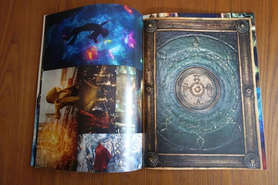 Doctor Strange Japanese Movie Program Pamphlet 2016 Marvel