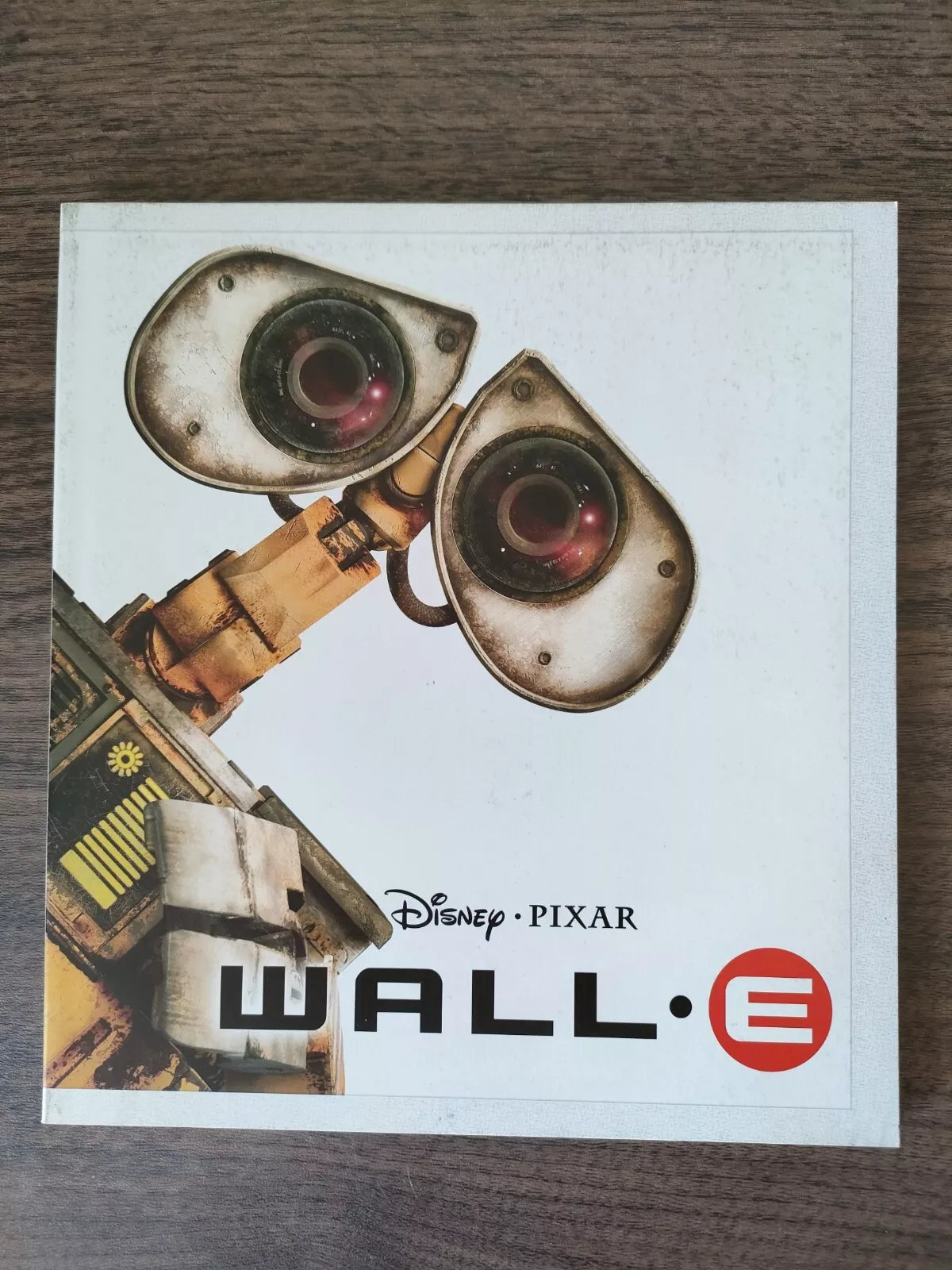 Wall-E Japanese Anime Movie Program Pamphlet 2008 Disney Pixar
