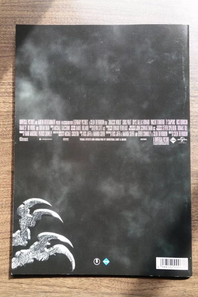 Jurassic World Japanese Film Movie Program Pamphlet 2015
