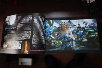 Alice In Wonderland Japanese Movie Program Pamphlet 2010 Depp Burton
