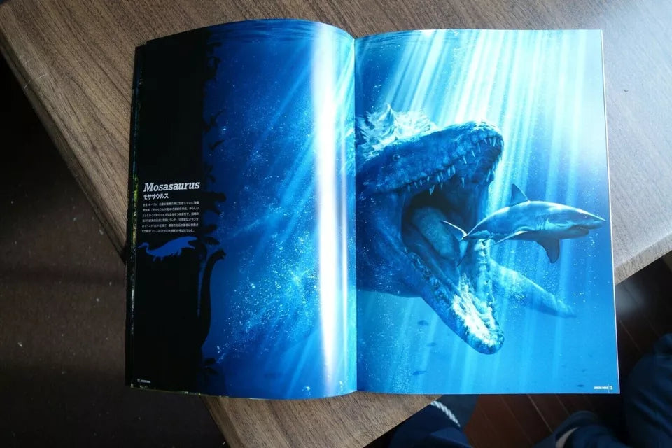 Jurassic World Japanese Film Movie Program Pamphlet 2015