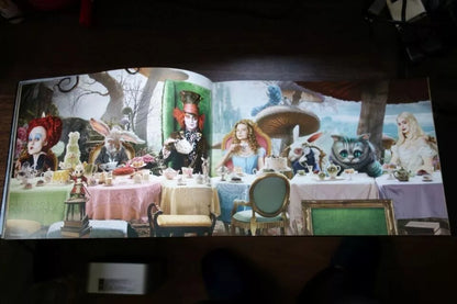 Alice In Wonderland Japanese Movie Program Pamphlet 2010 Depp Burton